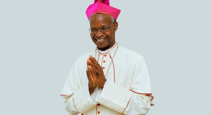 Cardinal Kuuia Baawobr